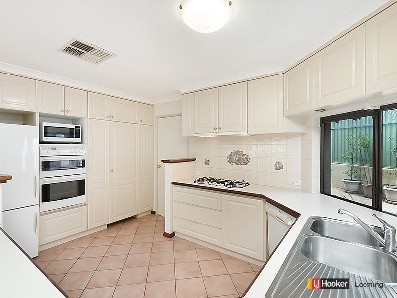 1 Anscombe Loop, Leeming WA 6149