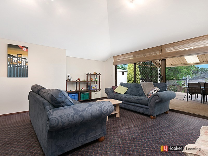 1 Anscombe Loop, Leeming WA 6149