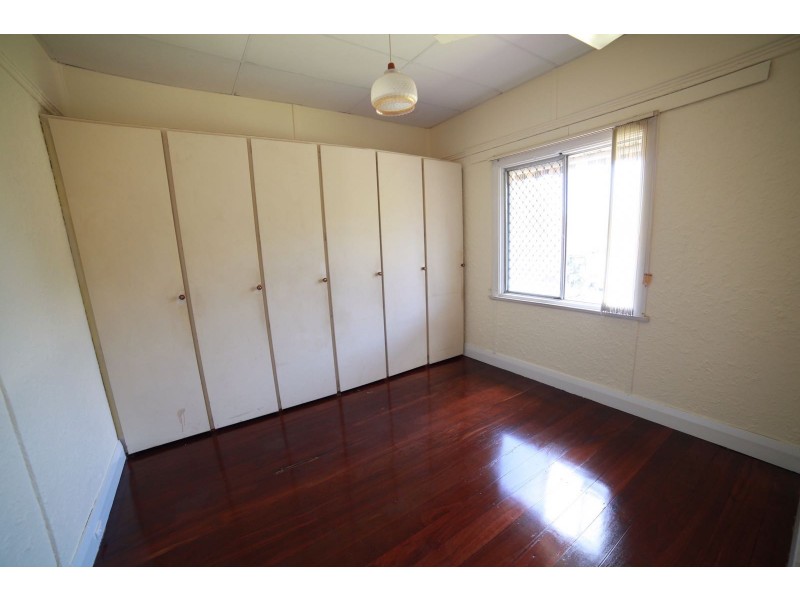 3 Gladstone Road, Rivervale WA 6103