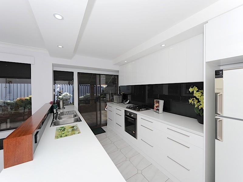 56 Calley Drive, Leeming WA 6149