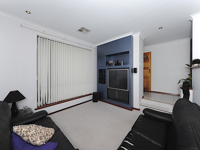 56 Calley Drive, Leeming WA 6149