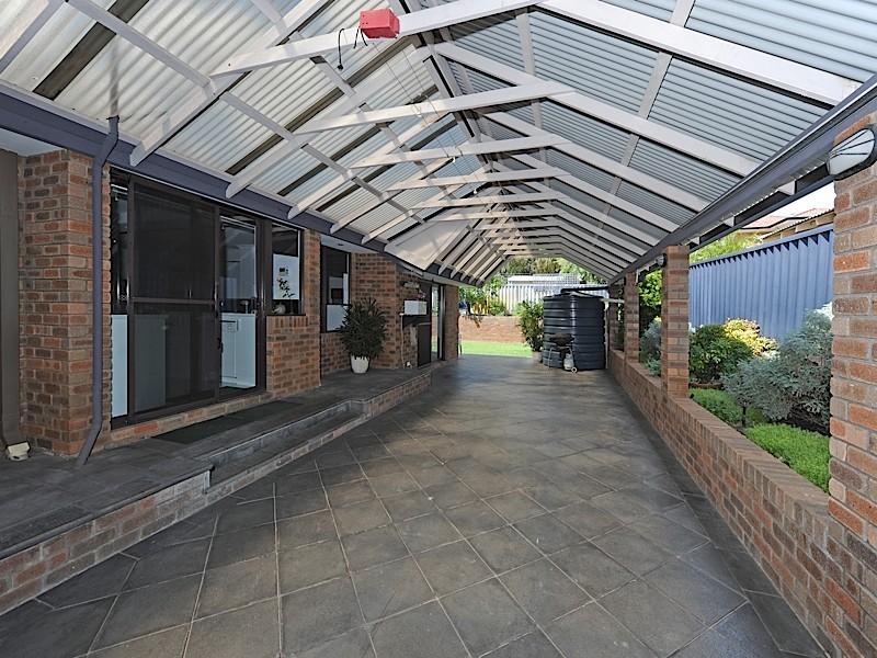 56 Calley Drive, Leeming WA 6149