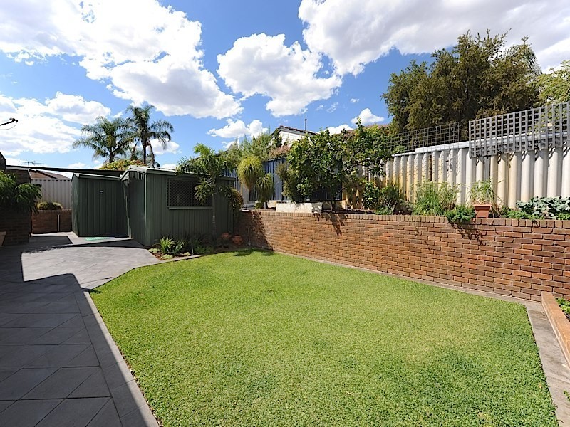 56 Calley Drive, Leeming WA 6149