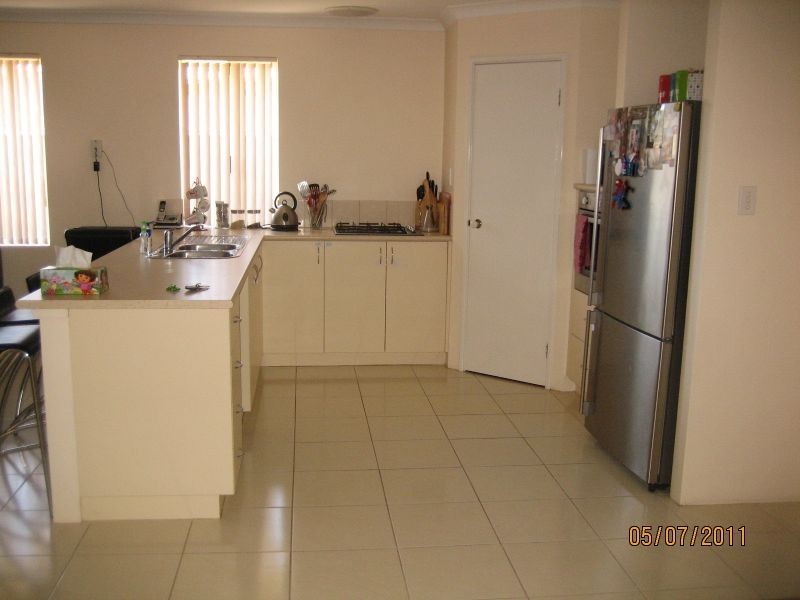 5 Petersfield Lane, Wellard WA 6170