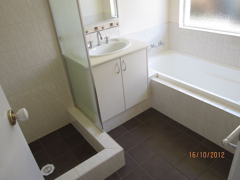 5 Petersfield Lane, Wellard WA 6170