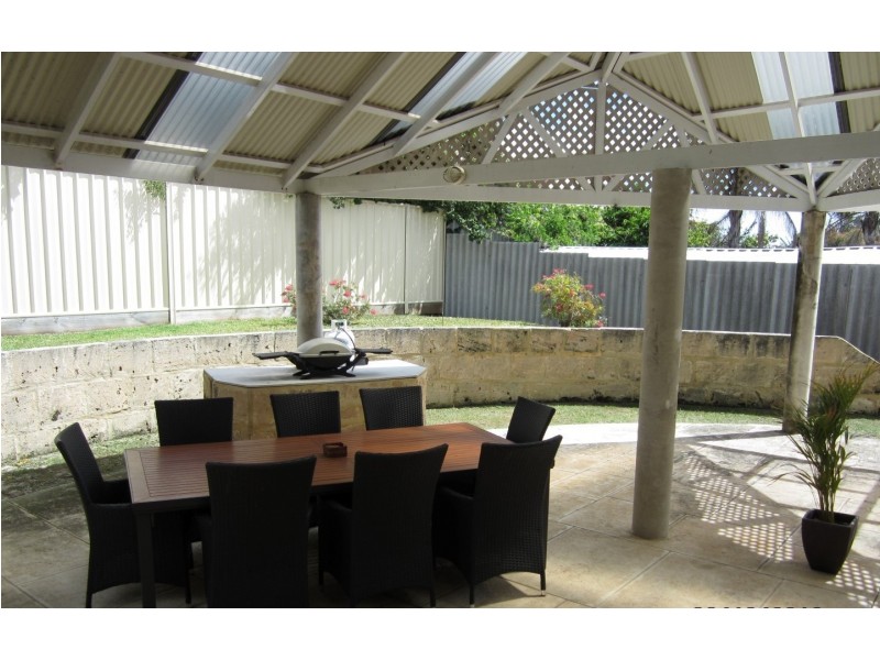 13 Portcullis Drive, Willetton WA 6155