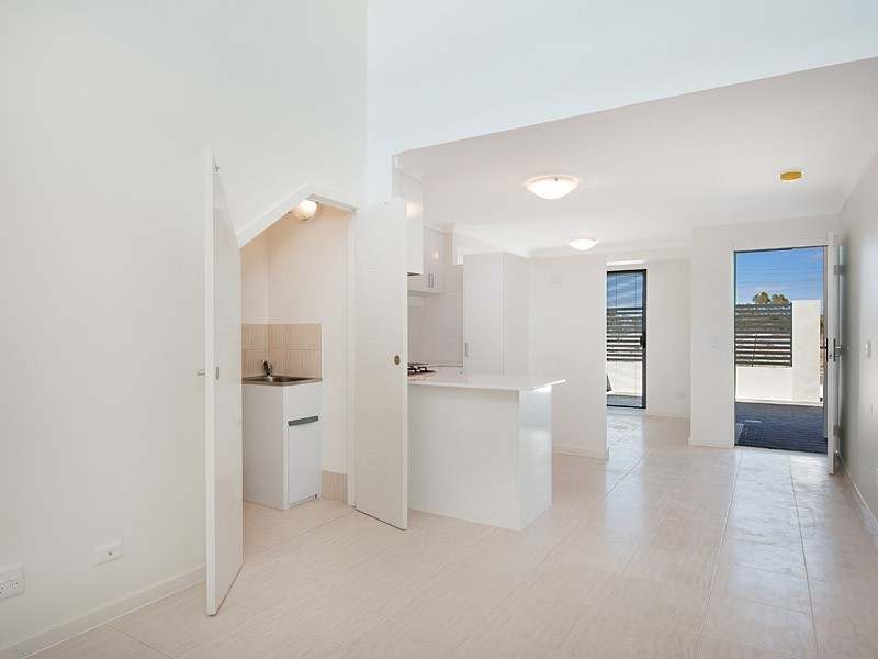 16/21 Bent Street, Cannington WA 6107