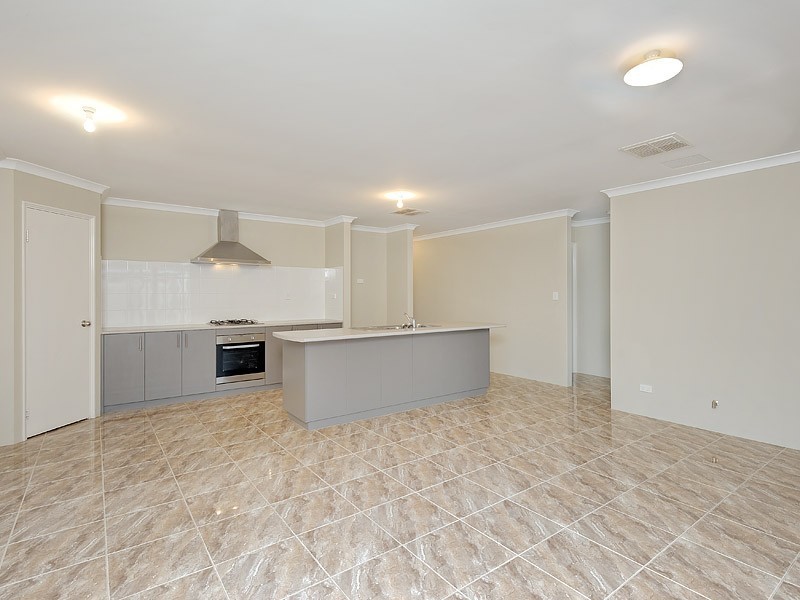 33 Descanso Loop, Aubin Grove WA 6164