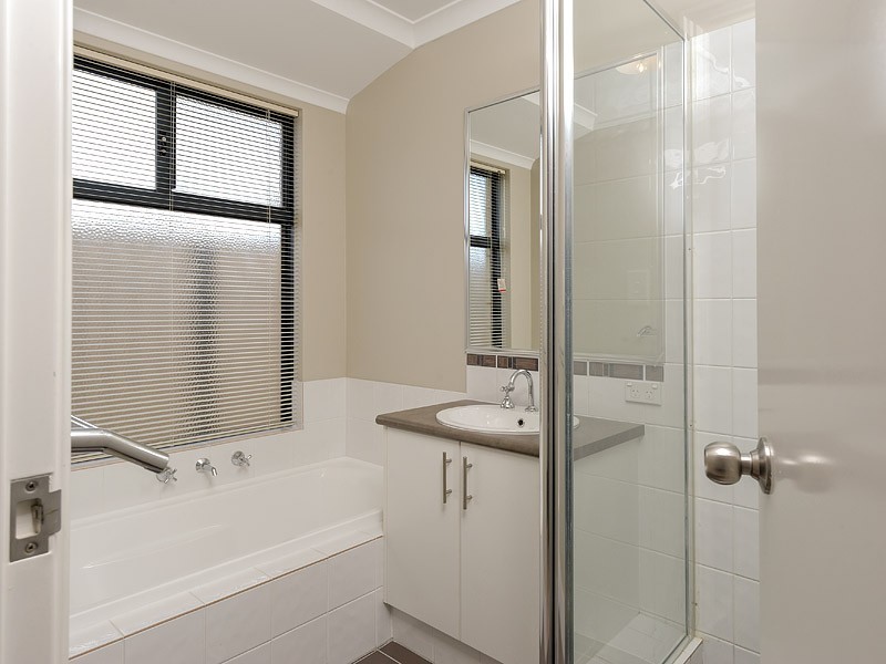 33 Descanso Loop, Aubin Grove WA 6164