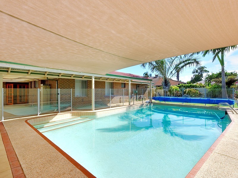 94 Pinetree Gully Road, Willetton WA 6155