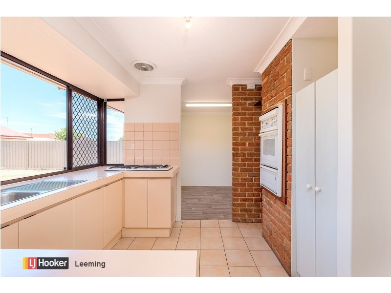 72 Farrington Road, Leeming WA 6149