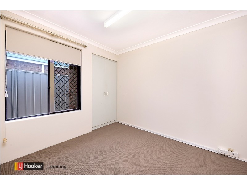 72 Farrington Road, Leeming WA 6149