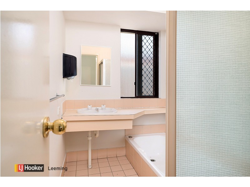 72 Farrington Road, Leeming WA 6149