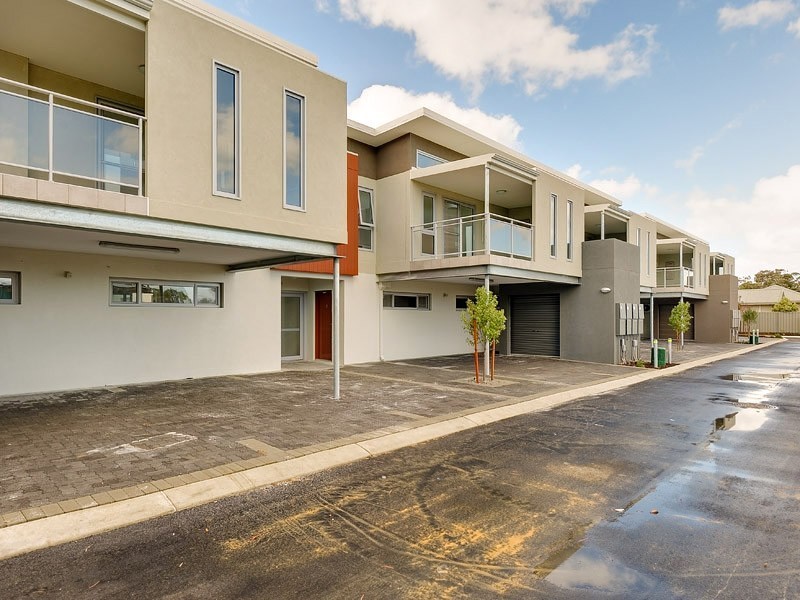 23/12 Bushlark Turn, Erskine WA 6210