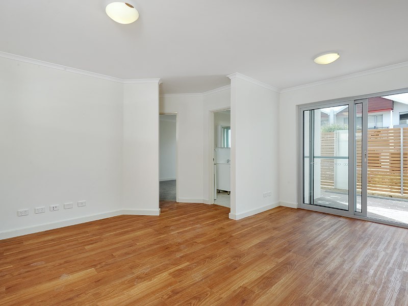 23/12 Bushlark Turn, Erskine WA 6210