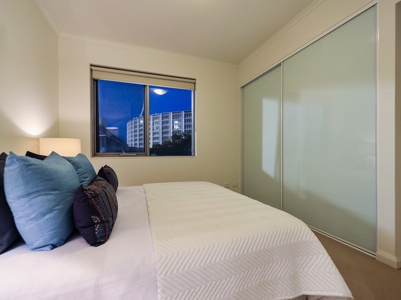 5 1 Erskine Link, East Perth WA 6004