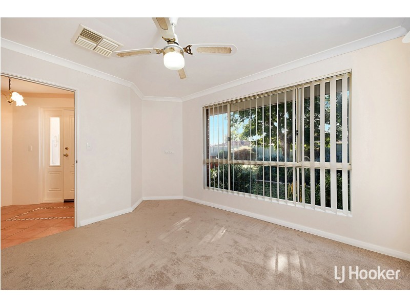 12 Newhaven Place, Canning Vale WA 6155