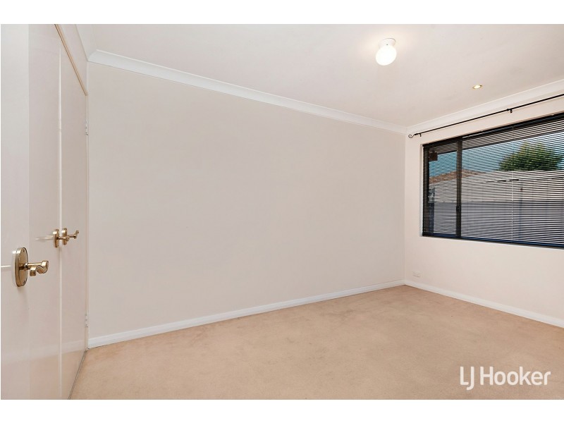 12 Newhaven Place, Canning Vale WA 6155