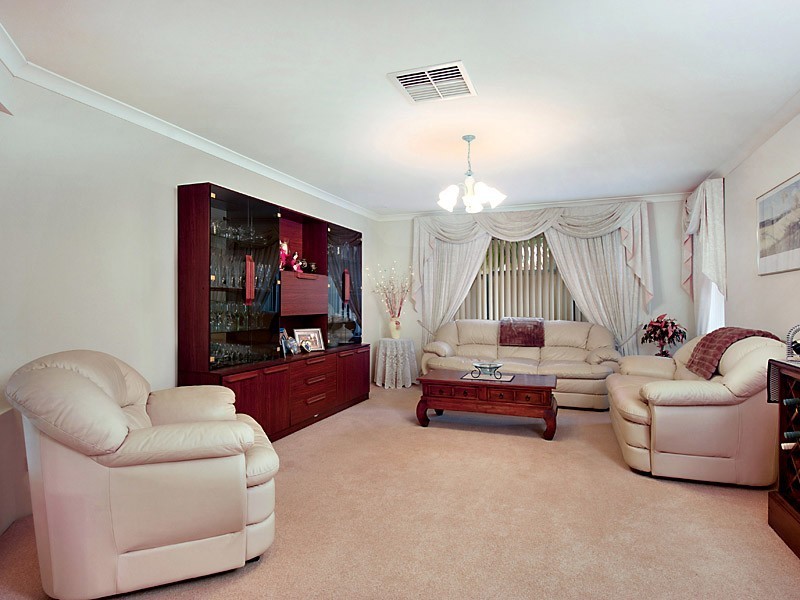 13 Trailridge Turn, Leeming WA 6149