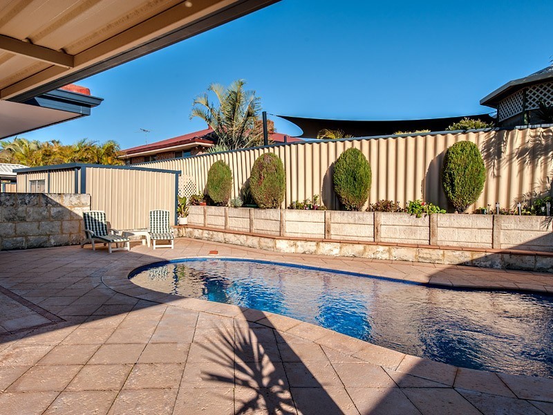 13 Trailridge Turn, Leeming WA 6149