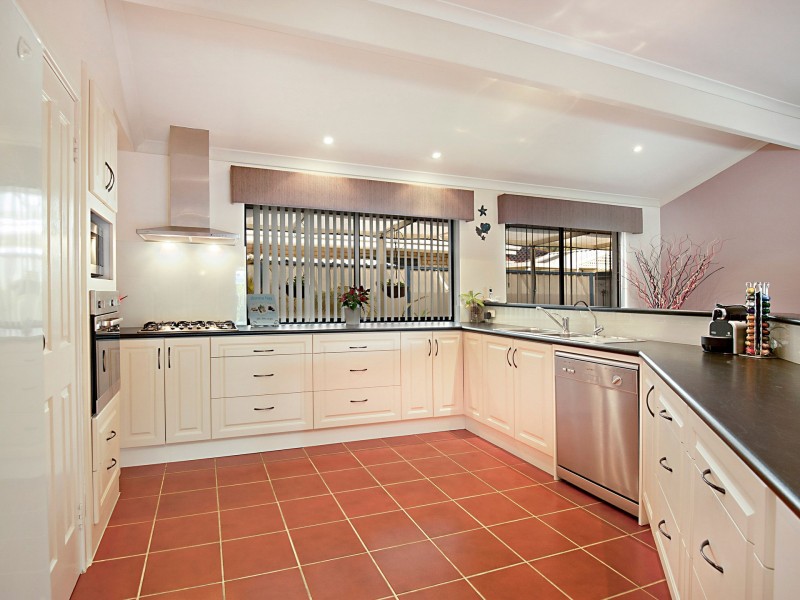 13 Trailridge Turn, Leeming WA 6149