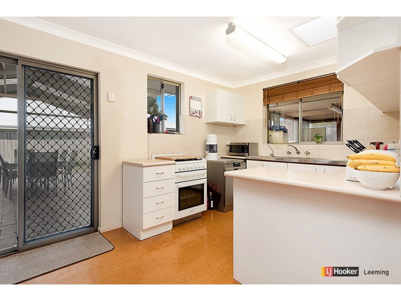 12 Tremandra Way, Parkwood WA 6147