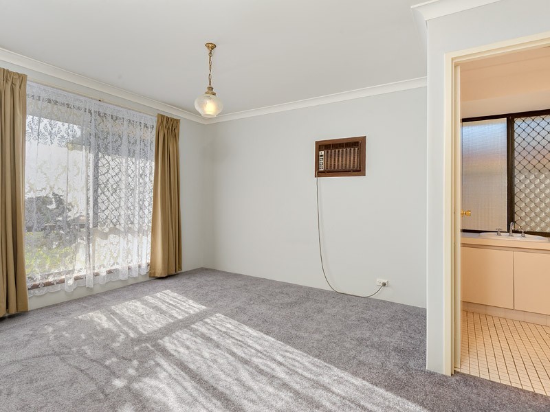 1 Ebro Way, Willetton WA 6155