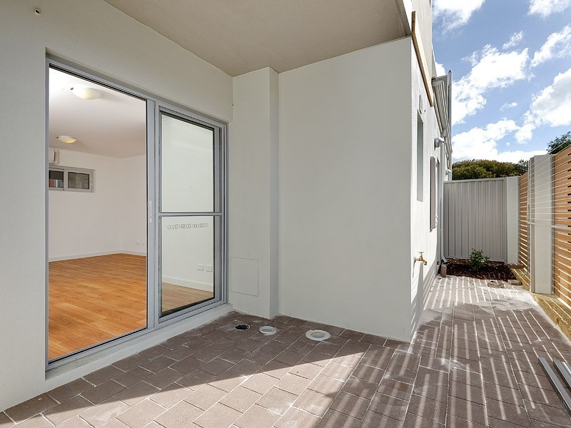 17/12 Bushlark Turn, Erskine WA 6210