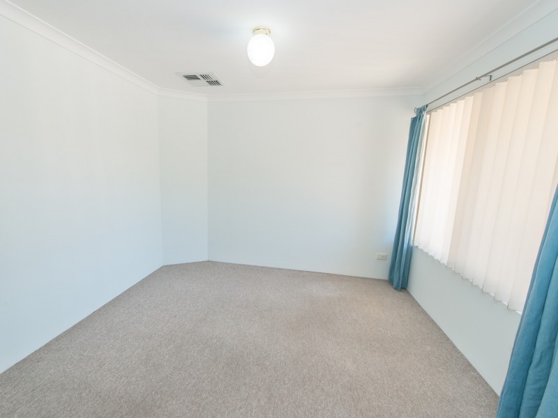 2/75 Centre Street, Queens Park WA 6107