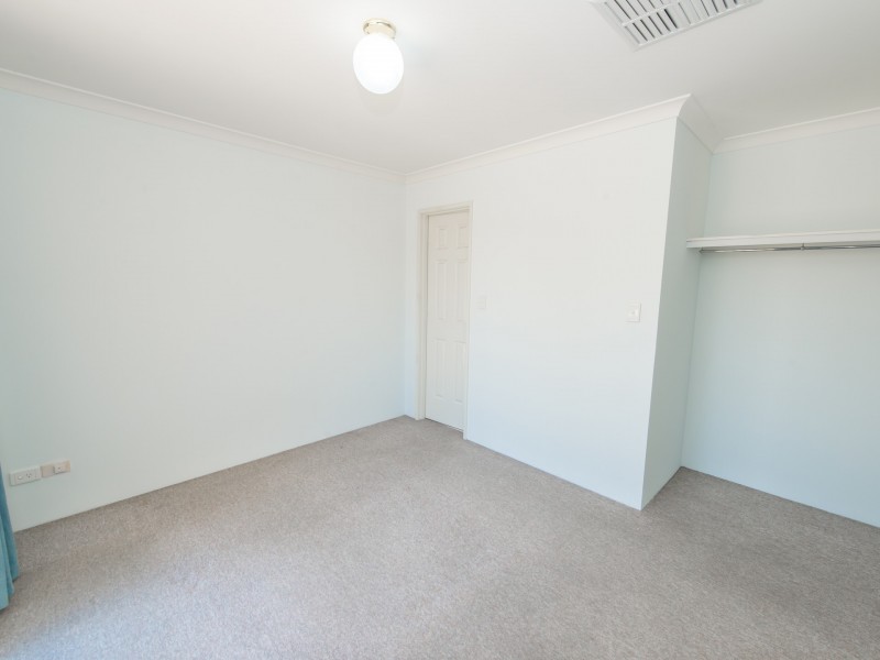 2/75 Centre Street, Queens Park WA 6107