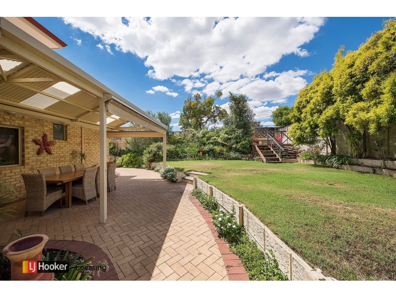 99 Glen Iris Drive, Jandakot WA 6164