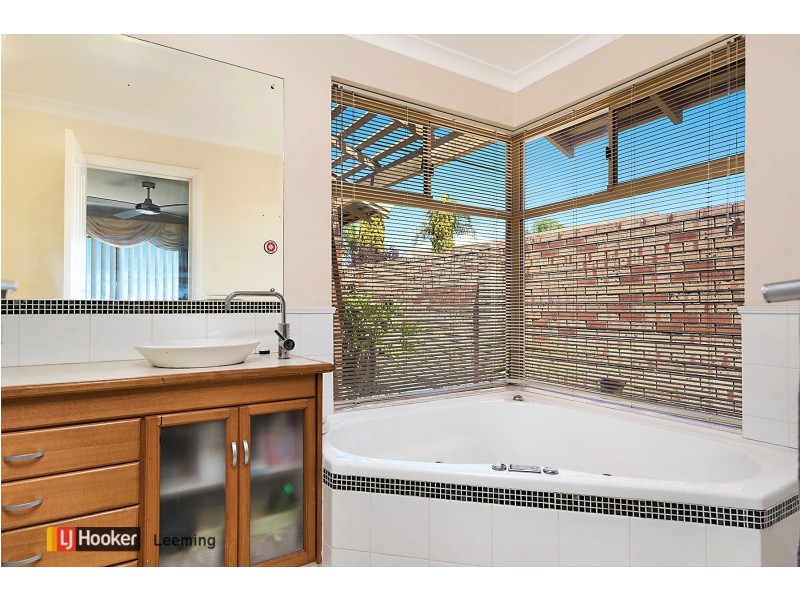 11 Apex Close, Leeming WA 6149