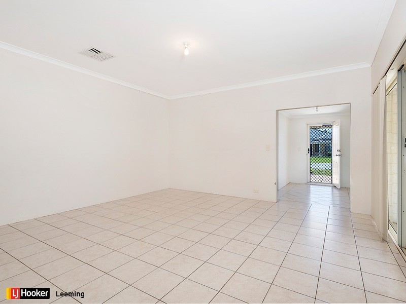 4 Caprice Pass, Rockingham WA 6168