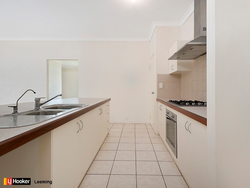 4 Caprice Pass, Rockingham WA 6168