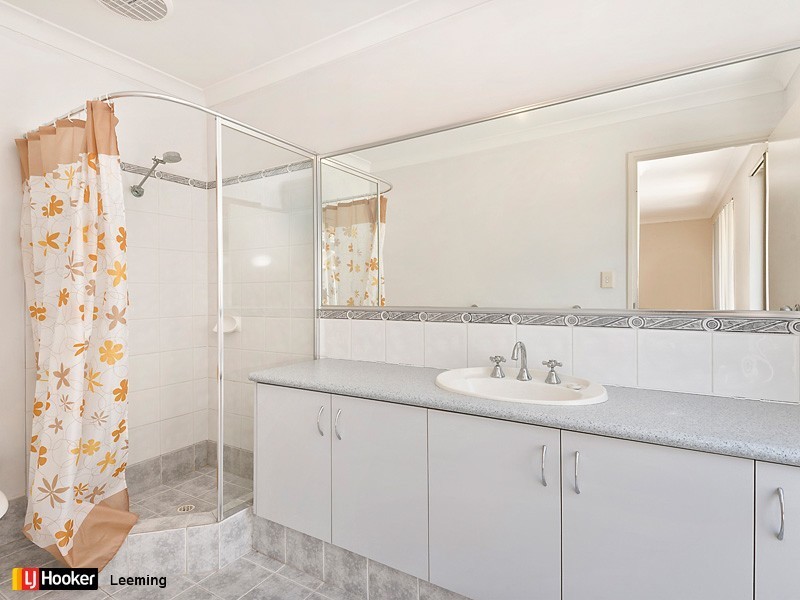 4 Caprice Pass, Rockingham WA 6168