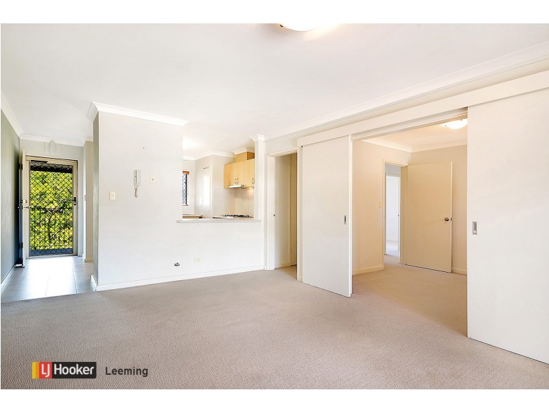 11/15 Rosalind Way, Coolbellup WA 6163