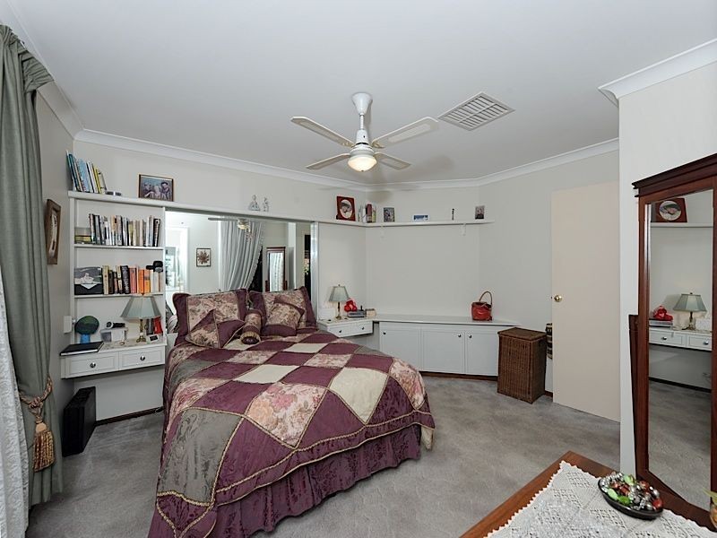 62 Aulberry Parade, Leeming WA 6149