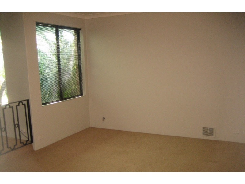 27 Dunstan Place, Murdoch WA 6150