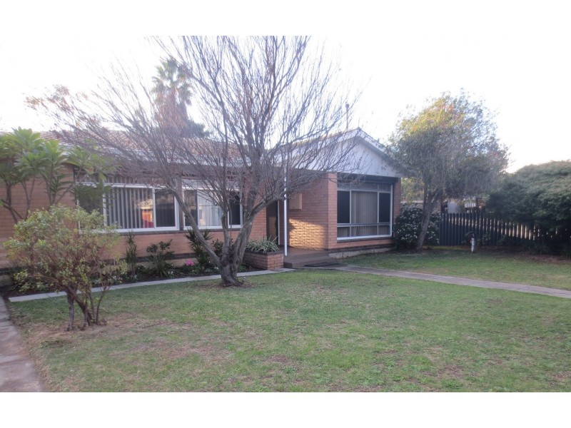 5 Harry Street, Gosnells WA 6110