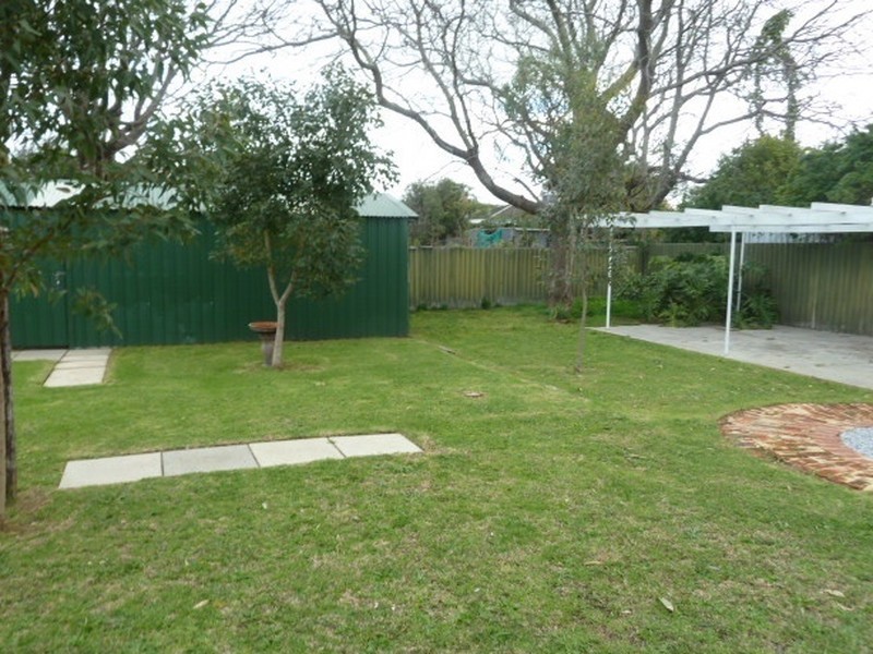 5 Harry Street, Gosnells WA 6110
