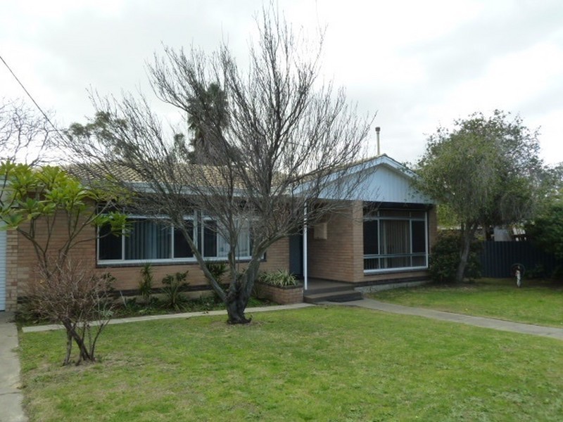 5 Harry Street, Gosnells WA 6110