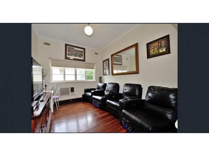 9 May Street, Rockingham WA 6168