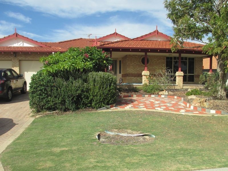 17 Sylvan Crescent, Leeming WA 6149