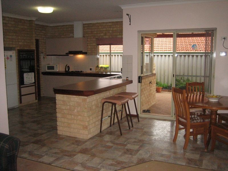 17 Sylvan Crescent, Leeming WA 6149