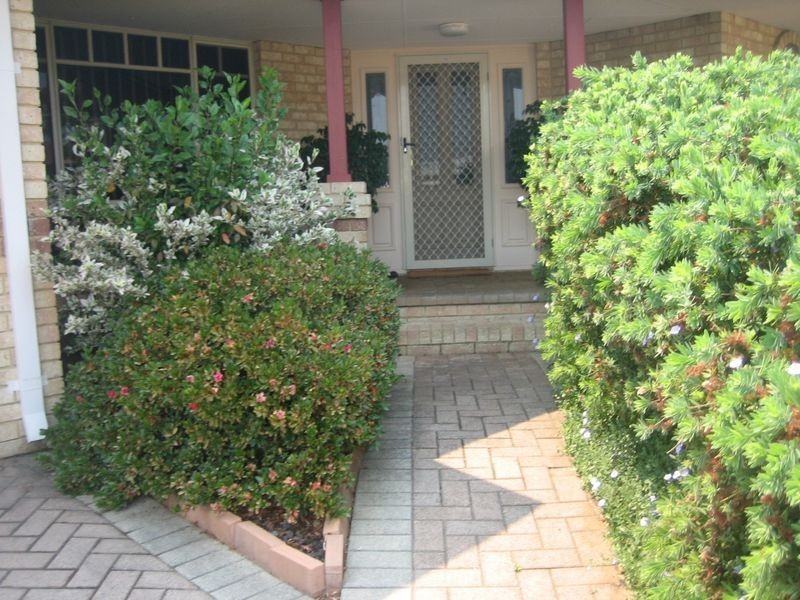 17 Sylvan Crescent, Leeming WA 6149