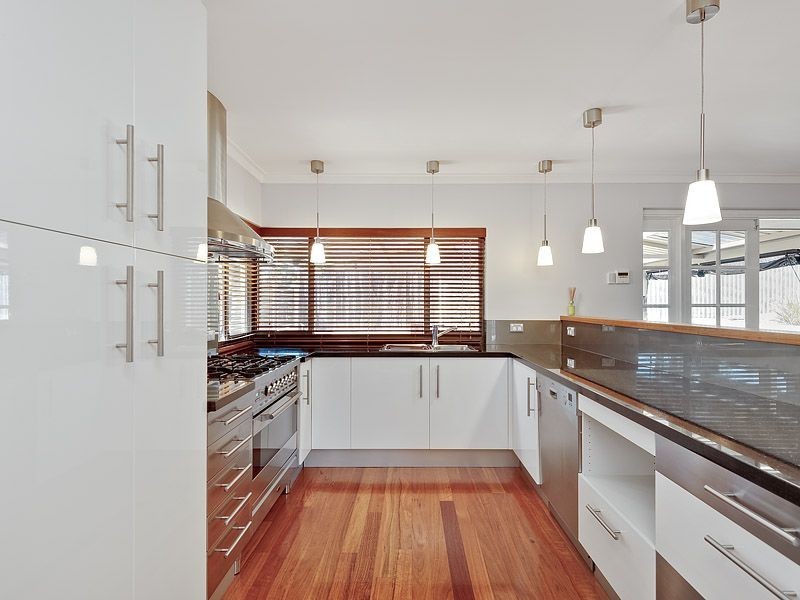 33 Collinson Way, Leeming WA 6149