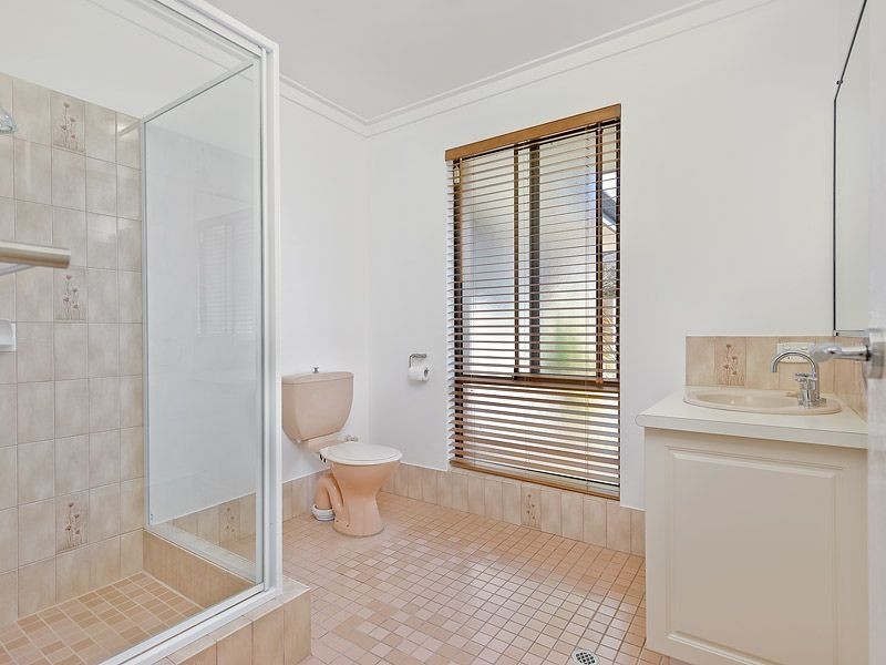 33 Collinson Way, Leeming WA 6149