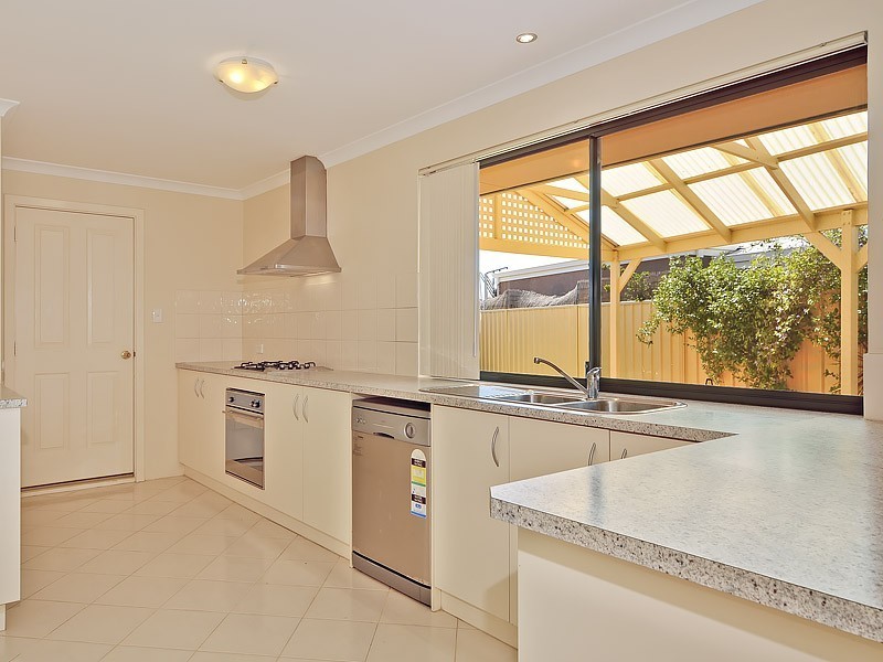18 Bracadale Way, Canning Vale WA 6155