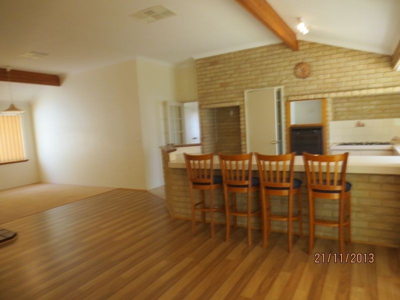 94 Sylvan Crescent, Leeming WA 6149