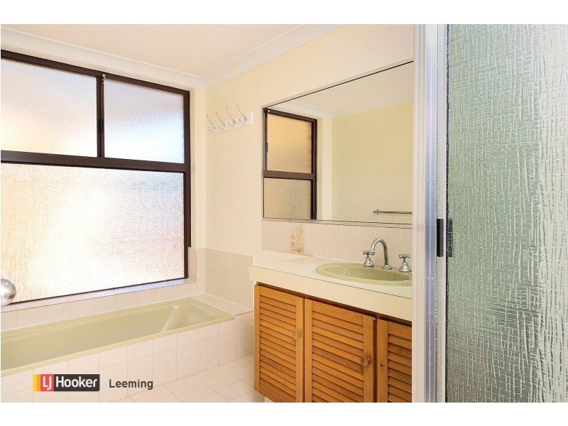 39 Harrington Crescent, Leeming WA 6149